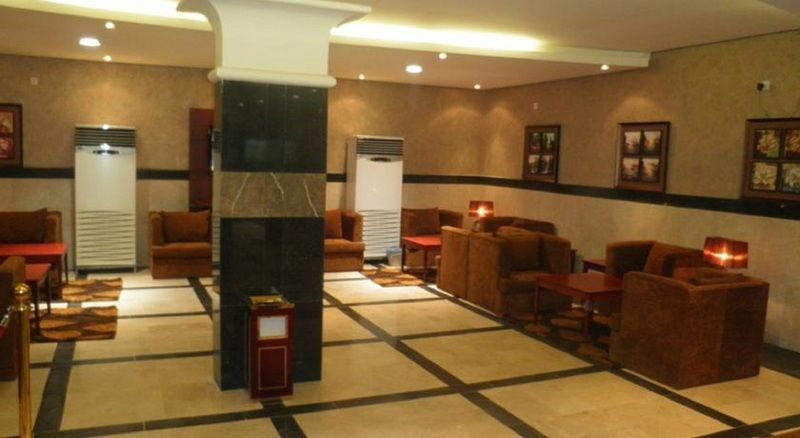 Al Muhaidb Al Nadwa Riaad Buitenkant foto